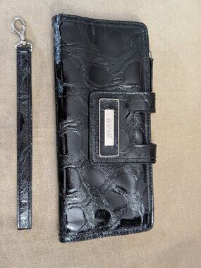 Kenneth Cole Black Wallet/Clutch Wristlets